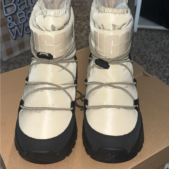 UGG Tan and Black Winter Boots - Picture 2 of 4